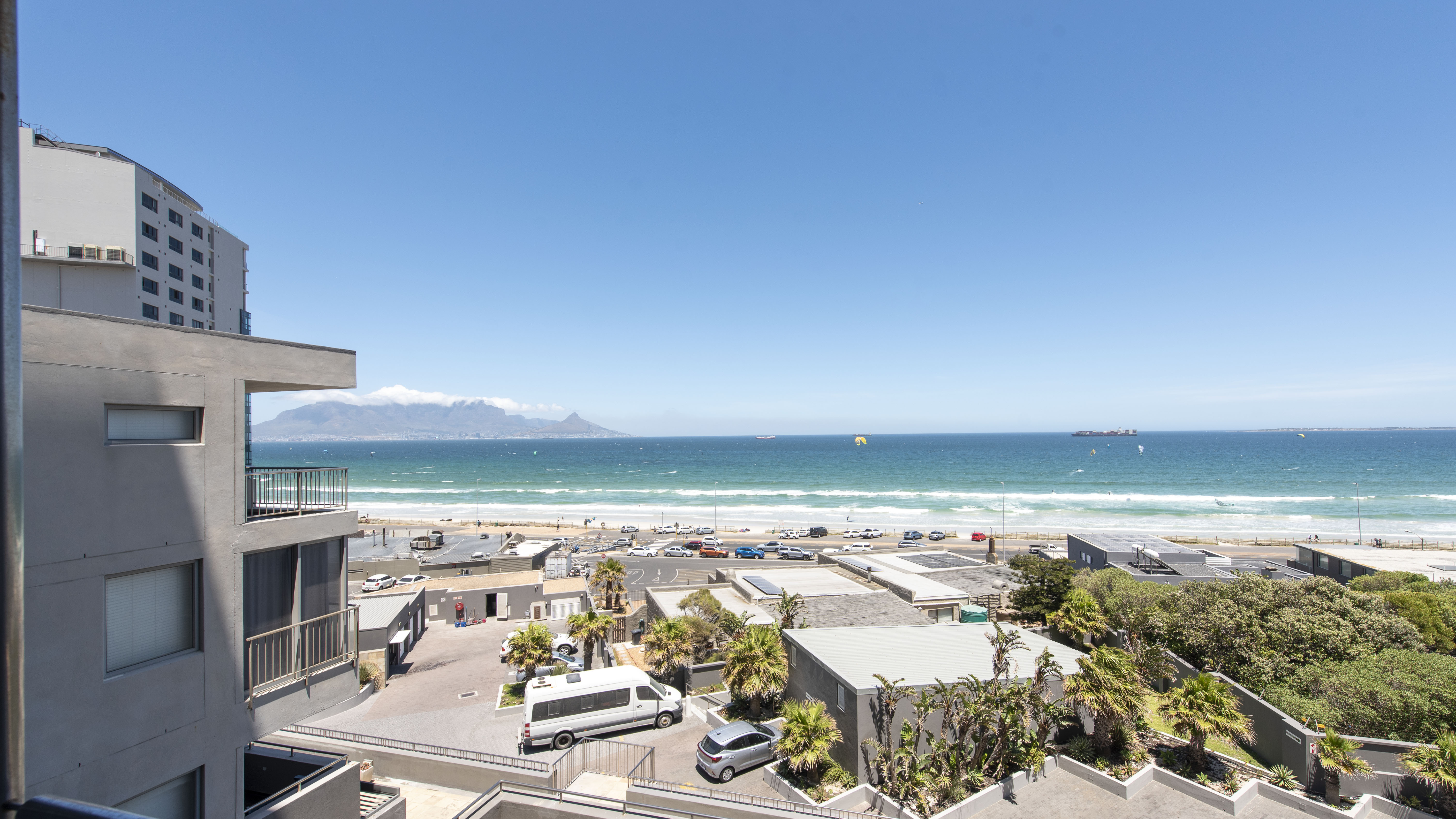 1 Bedroom Property for Sale in Bloubergstrand Western Cape